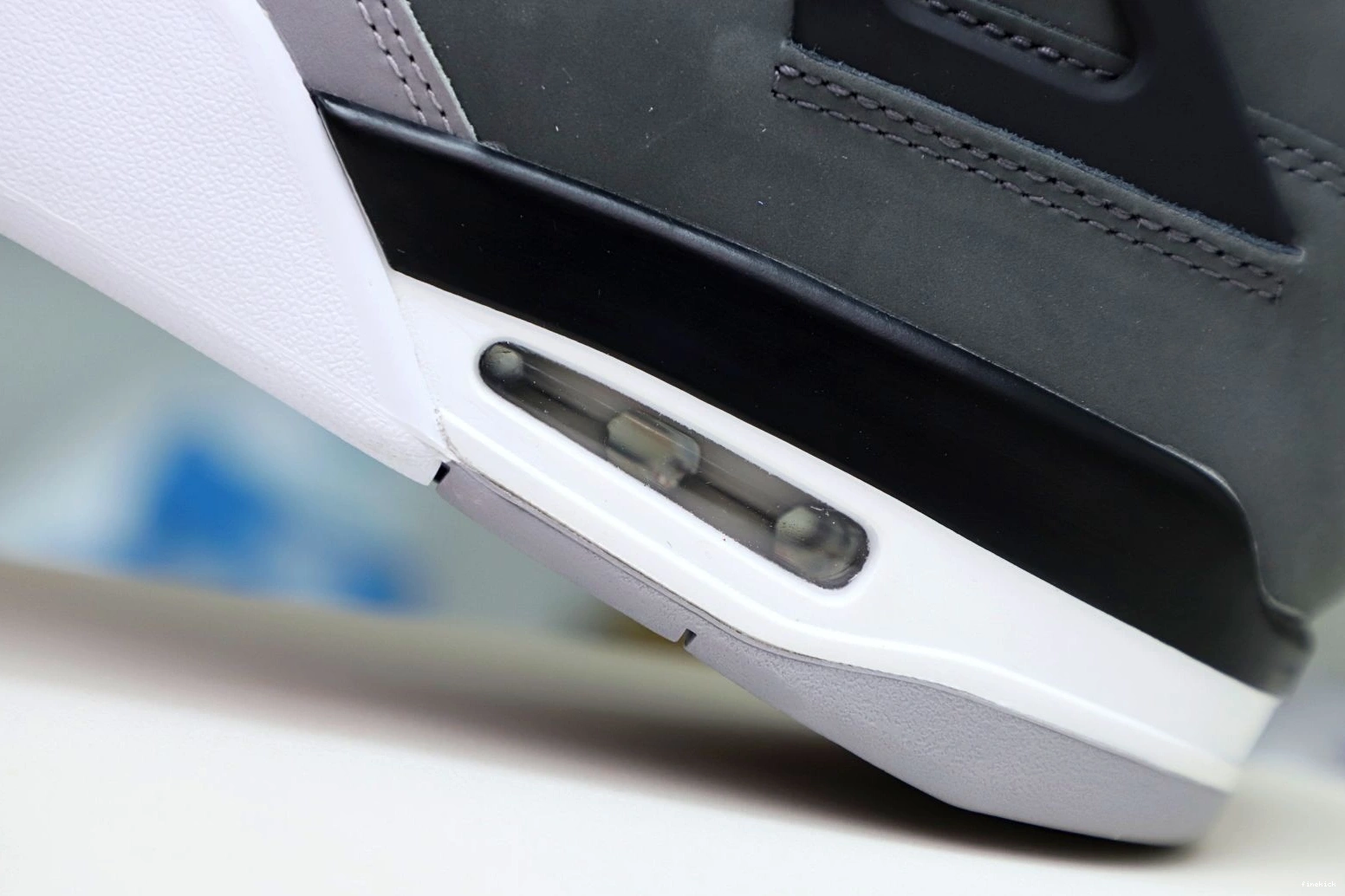 JORDAN INFRARED 4 AIR 0102